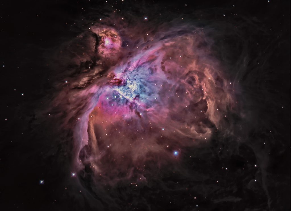 M42, der große Orionnebel ist die Geburtsstätte für mehr als 10000 neue Sterne. Entfernung ca. 1350 Lichtjahre, schon im nächsten Spiralarm unserer Galaxis. Bild in 20% der Originalgröße.